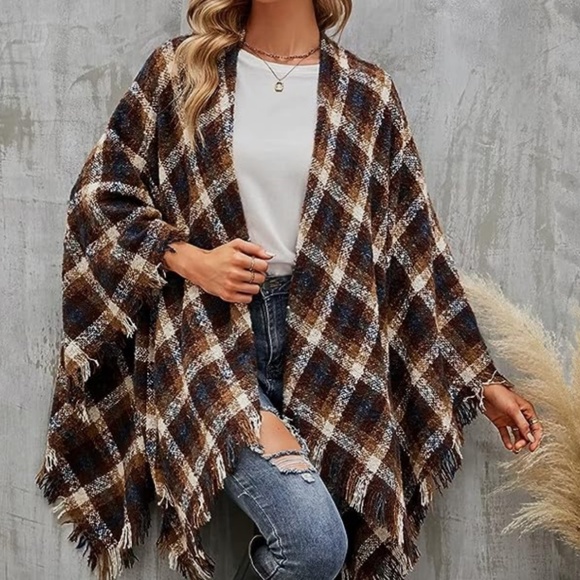 Womens Black Multi Buffalo Plaid Fringed Poncho Wrap OSFM - Picture 2 of 6